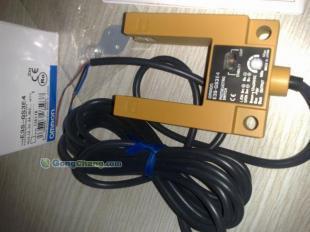 歐姆龍OMRON E3S-GS3E4凹槽型光電開(kāi)關(guān) 工業(yè)自動(dòng)化的可靠感知之選
